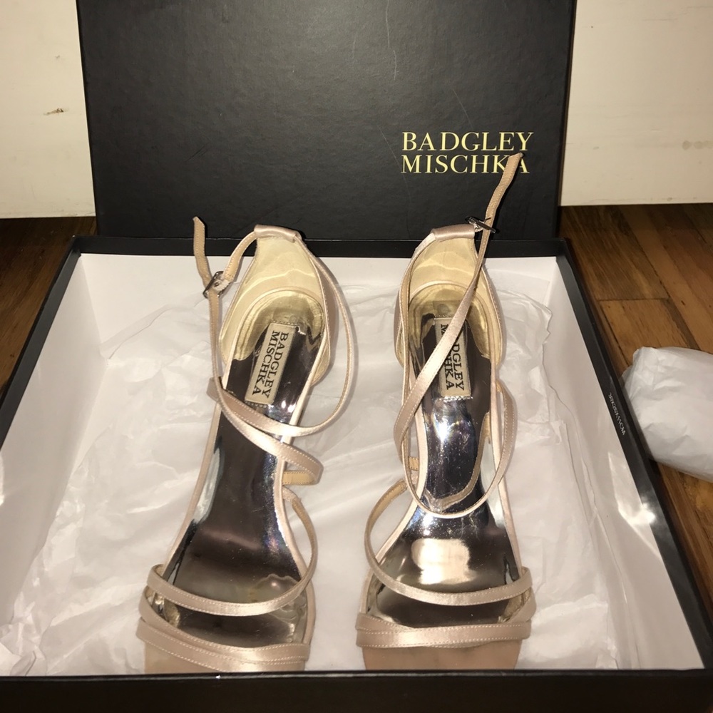 Badgley Mischka Bonanza Strappy Wedge Sandal 8.5